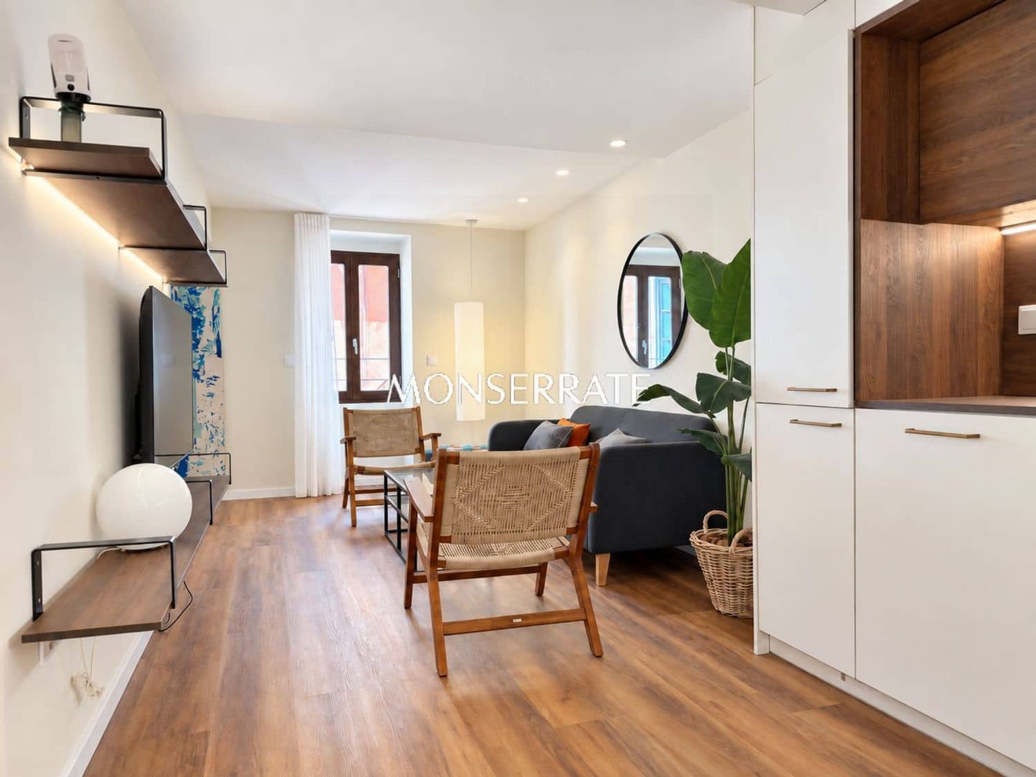 3 quarto Apartamento para arrendar em Valencia cidade com garagem - 3 400 € (Ref: 10127601)