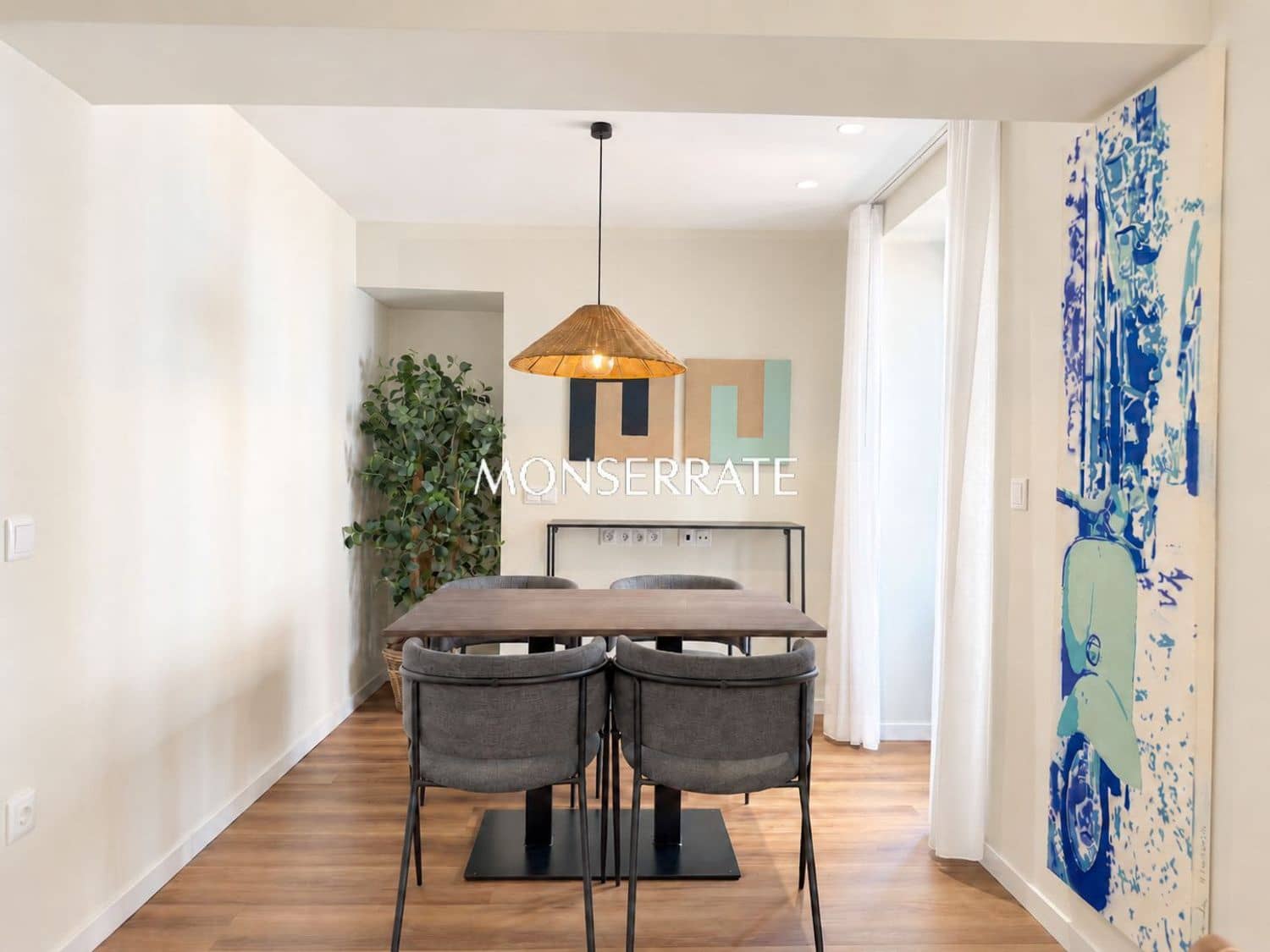 3 quarto Apartamento para arrendar em Valencia cidade com garagem - 3 400 € (Ref: 10127601)