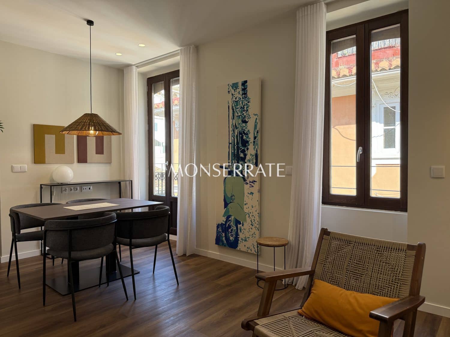 3 bedroom Apartment for rent in Valencia city with garage - € 2,650 (Ref: 10127603)