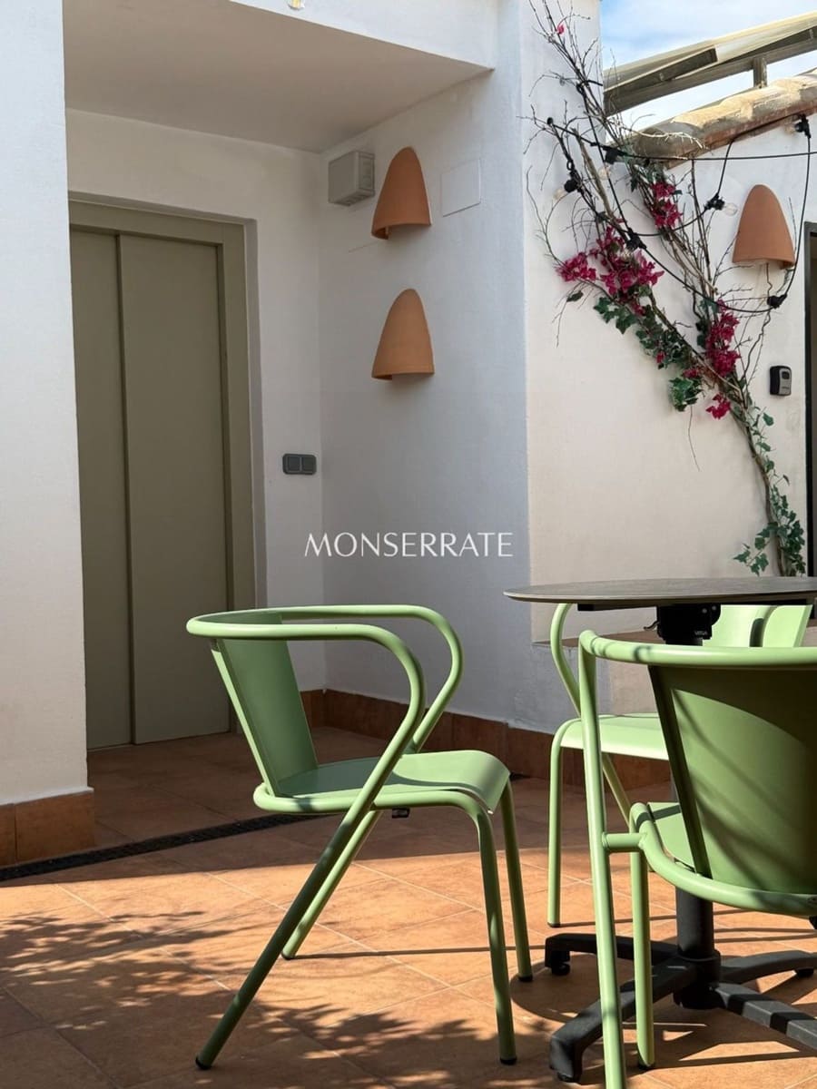3 bedroom Apartment for rent in Valencia city with garage - € 2,650 (Ref: 10127603)