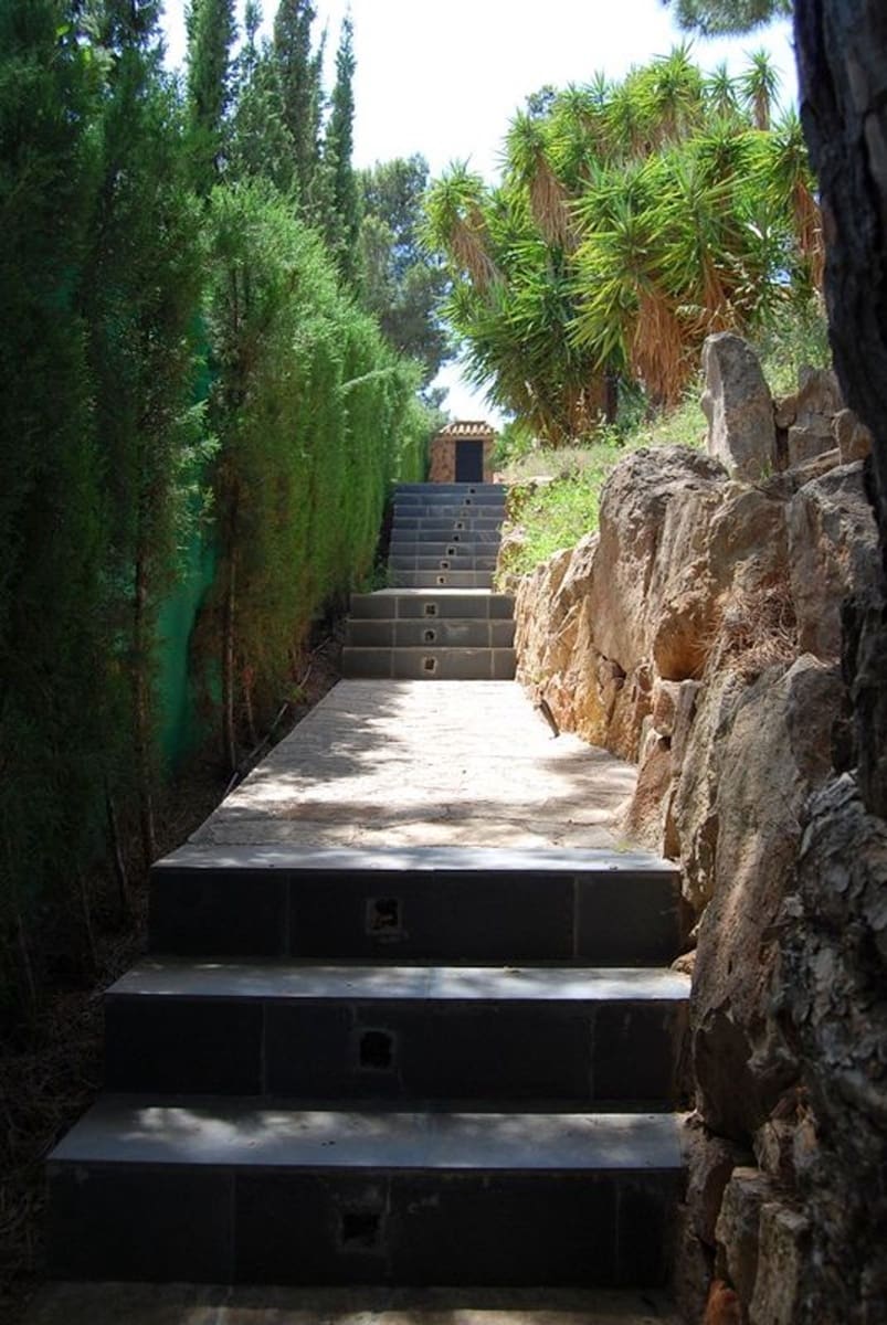 Ubebygd land til salgs i Pucol - € 1 900 000 (Ref: 2541688)