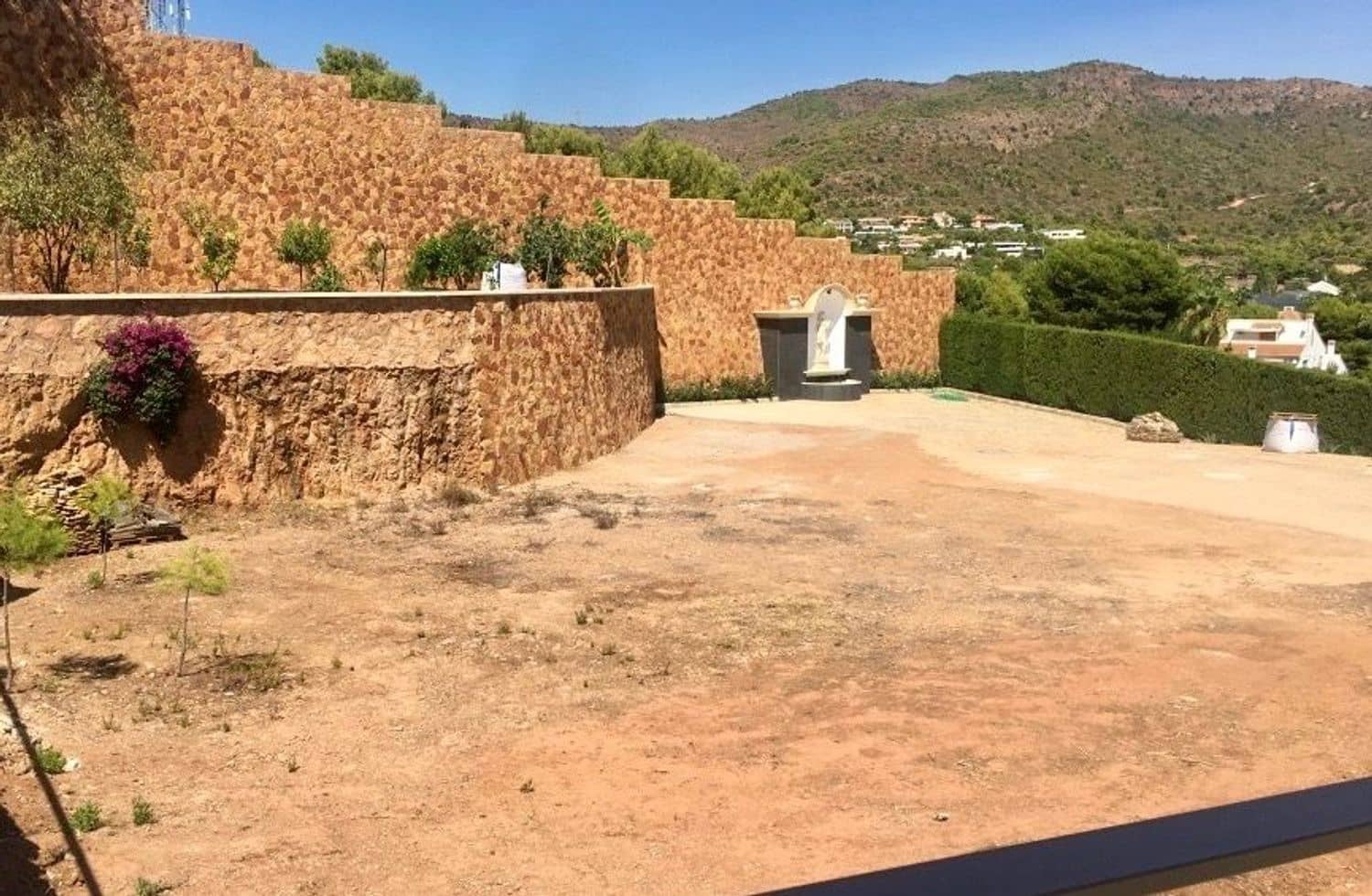 Ubebygd land til salgs i Pucol - € 1 900 000 (Ref: 2541688)