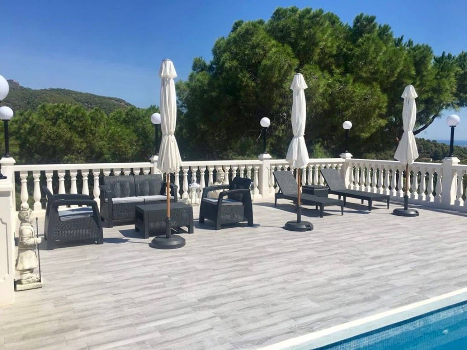 Ubebygd land til salgs i Pucol - € 1 900 000 (Ref: 2541688)