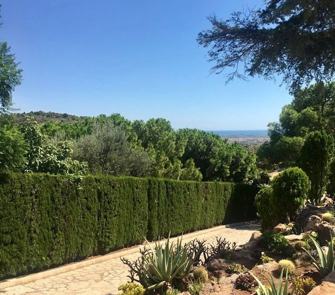 Ubebygd land til salgs i Pucol - € 1 900 000 (Ref: 2541688)