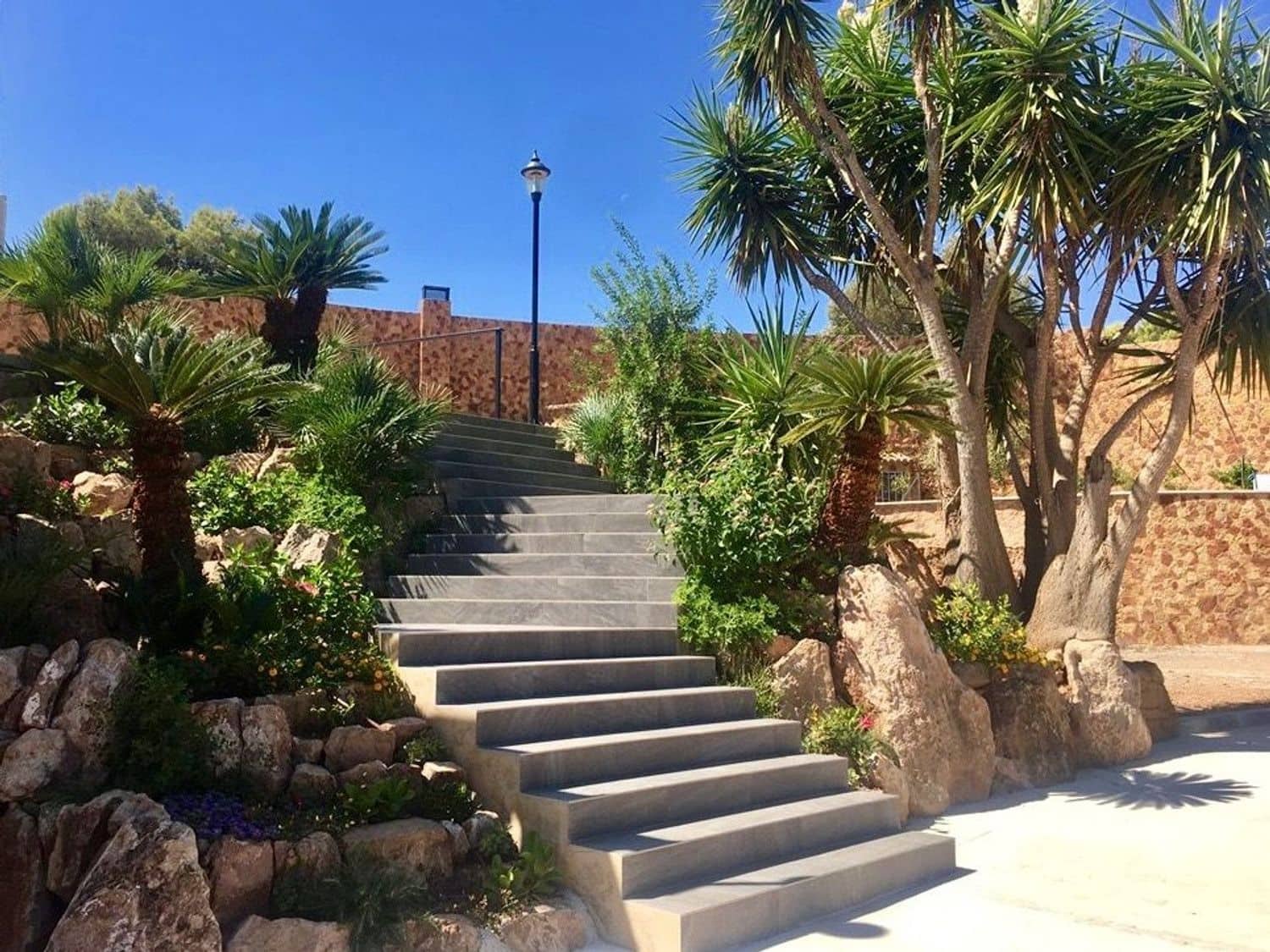 Ubebygd land til salgs i Pucol - € 1 900 000 (Ref: 2541688)