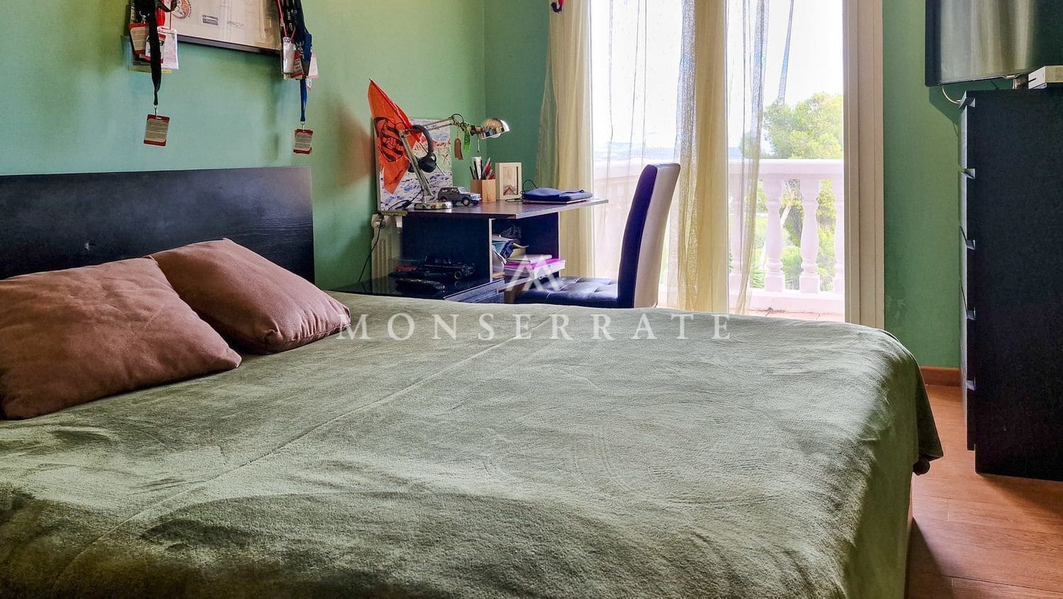 4 soveværelse Villa til salg i Chiva med swimmingpool garage - € 1.200.000 (Ref: 4284434)