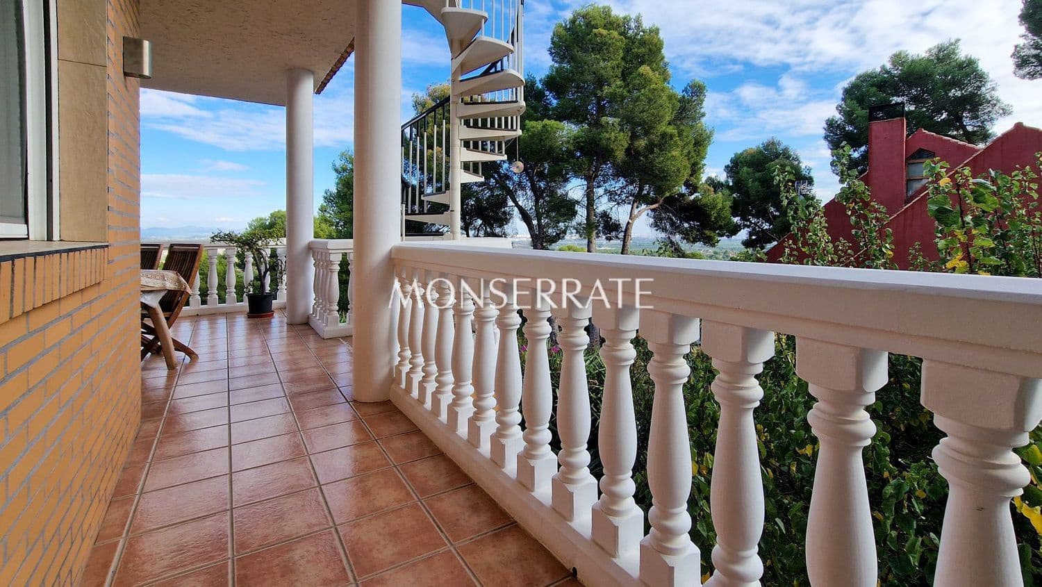 4 chambre Villa/Maison à vendre à Chiva avec piscine garage - 1 200 000 € (Ref: 4284434)