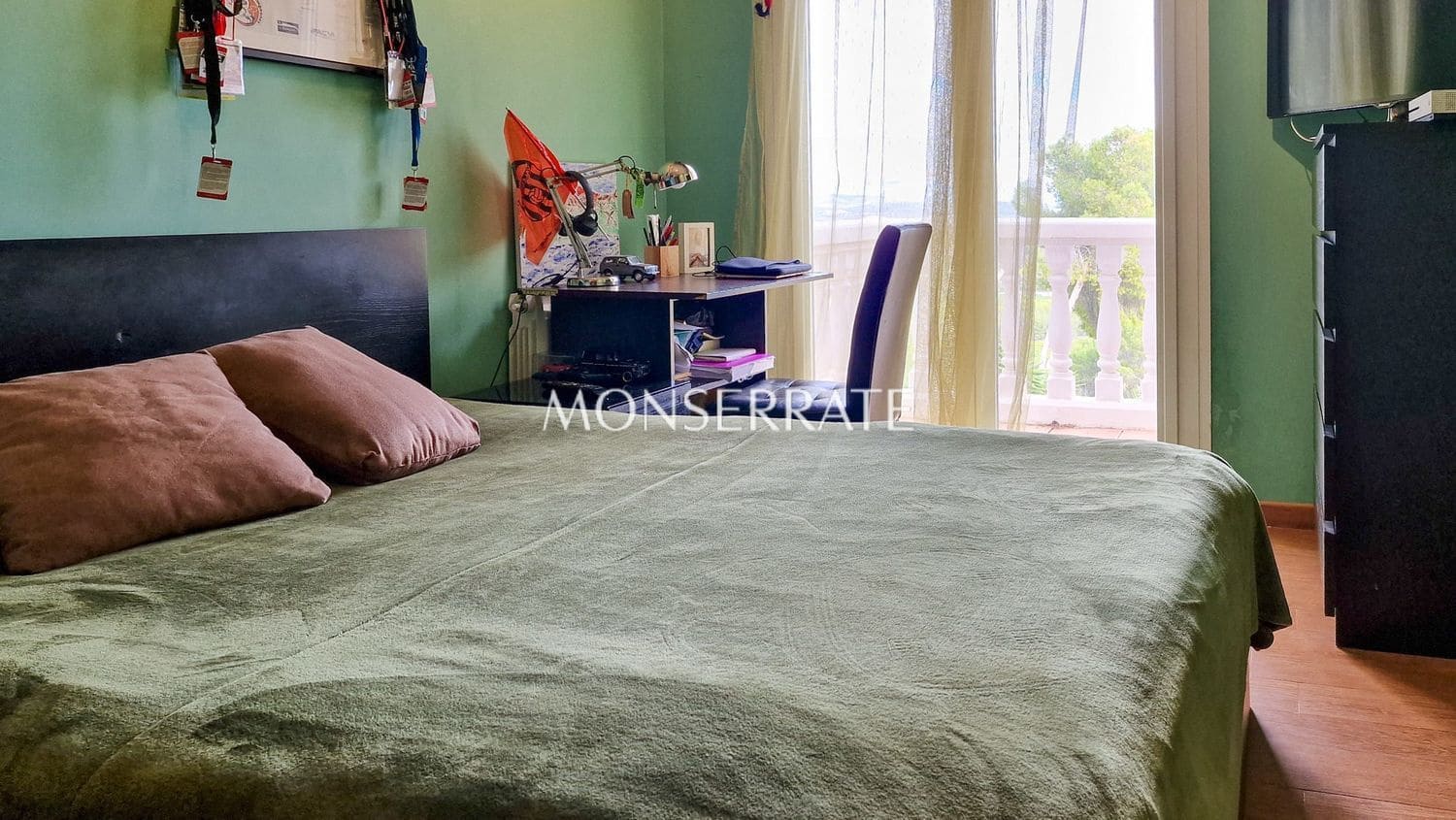 4 chambre Villa/Maison à vendre à Chiva avec piscine garage - 1 200 000 € (Ref: 4284434)