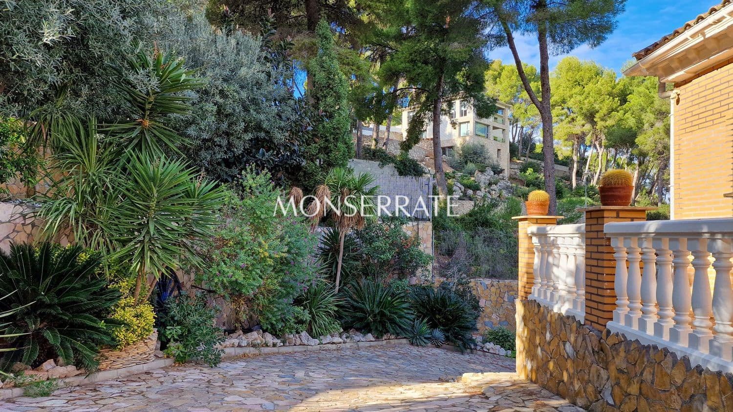 4 chambre Villa/Maison à vendre à Chiva avec piscine garage - 1 200 000 € (Ref: 4284434)