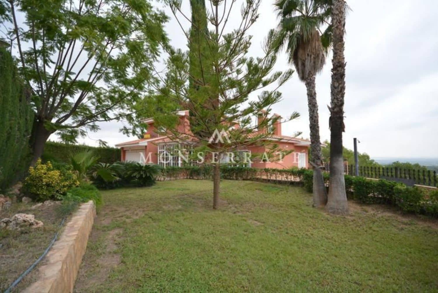 6 soveværelse Villa til salg i Chiva med garage - € 890.000 (Ref: 4292749)