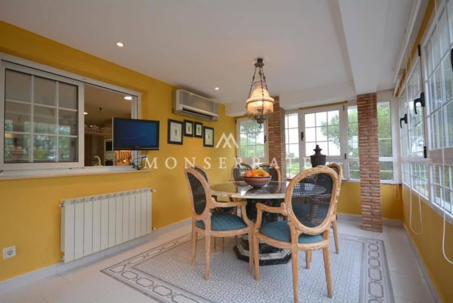 6 soveværelse Villa til salg i Chiva med garage - € 890.000 (Ref: 4292749)