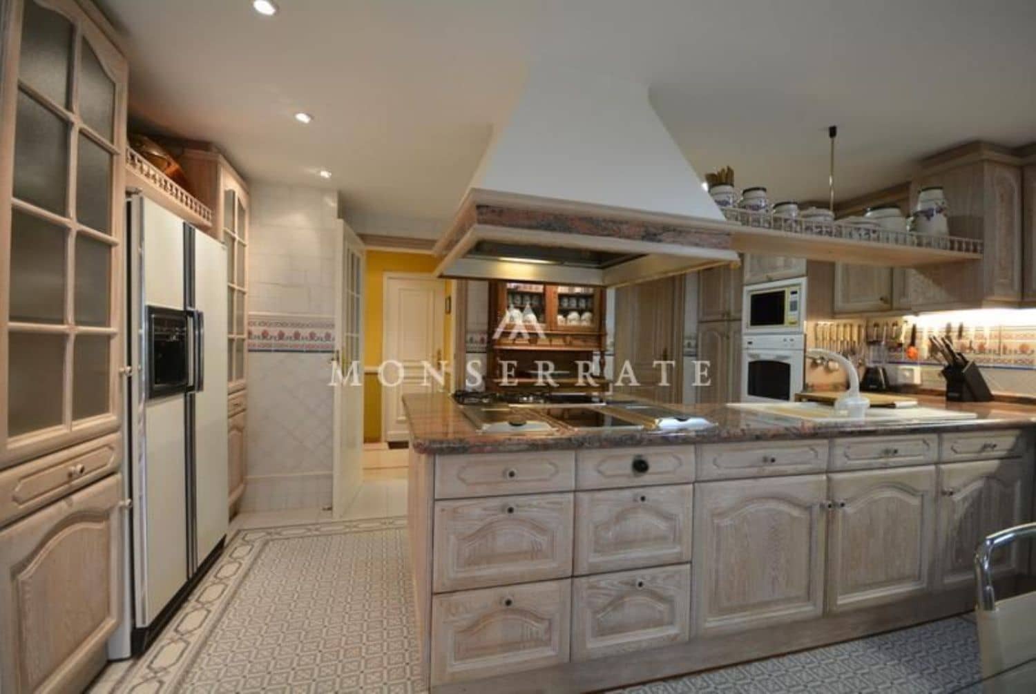 6 soveværelse Villa til salg i Chiva med garage - € 890.000 (Ref: 4292749)