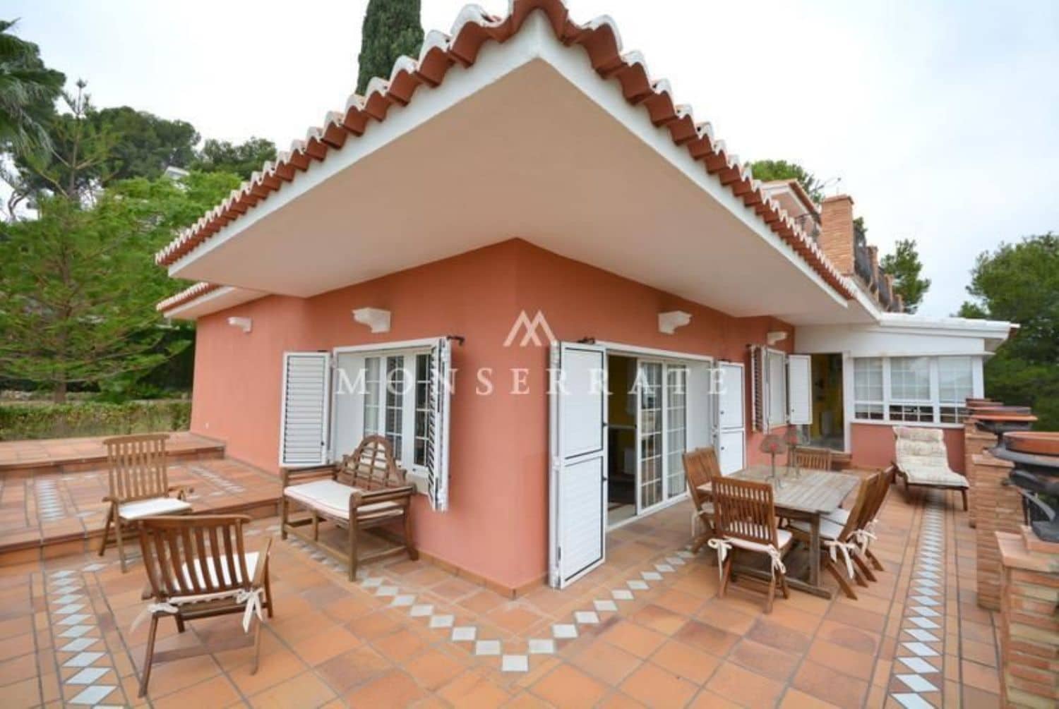 6 soveværelse Villa til salg i Chiva med garage - € 890.000 (Ref: 4292749)