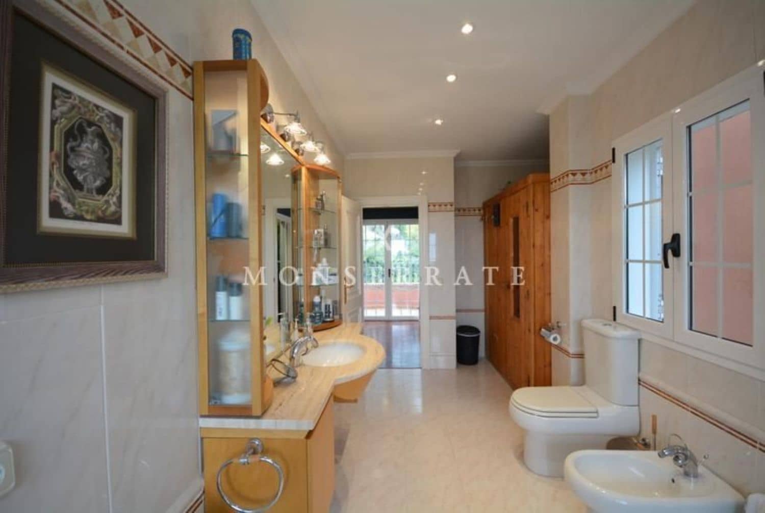 6 soveværelse Villa til salg i Chiva med garage - € 890.000 (Ref: 4292749)