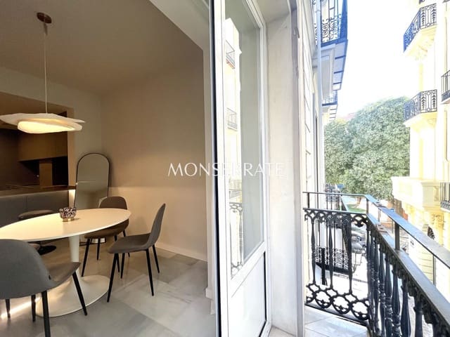 Appartement de 2 chambres à louer à Sant Francesc, Valence ville avec garage - 1 900 € (Ref: 6018947)