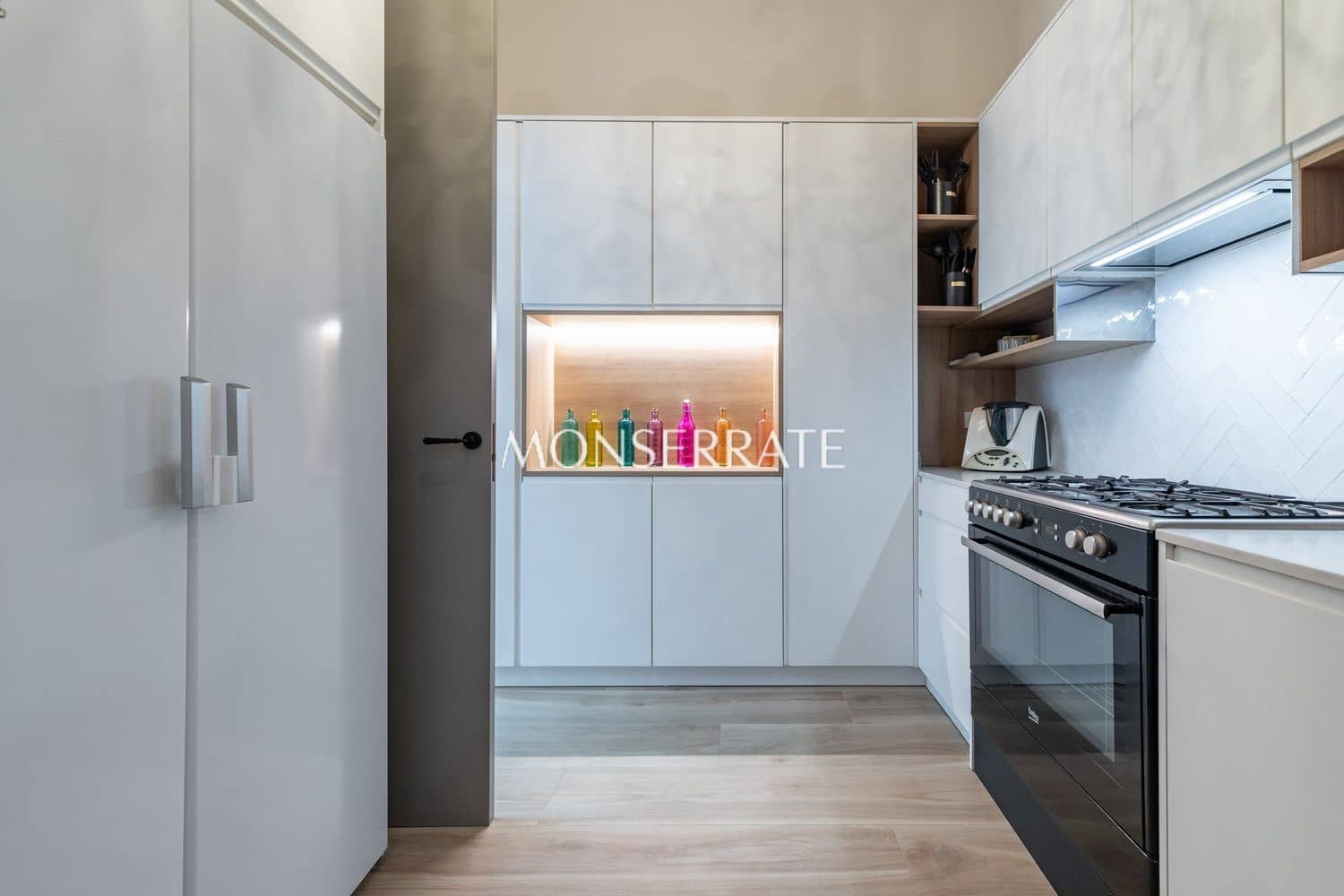 4 bedroom Townhouse for sale in Benifaio with pool garage - € 560,000 (Ref: 7309111)