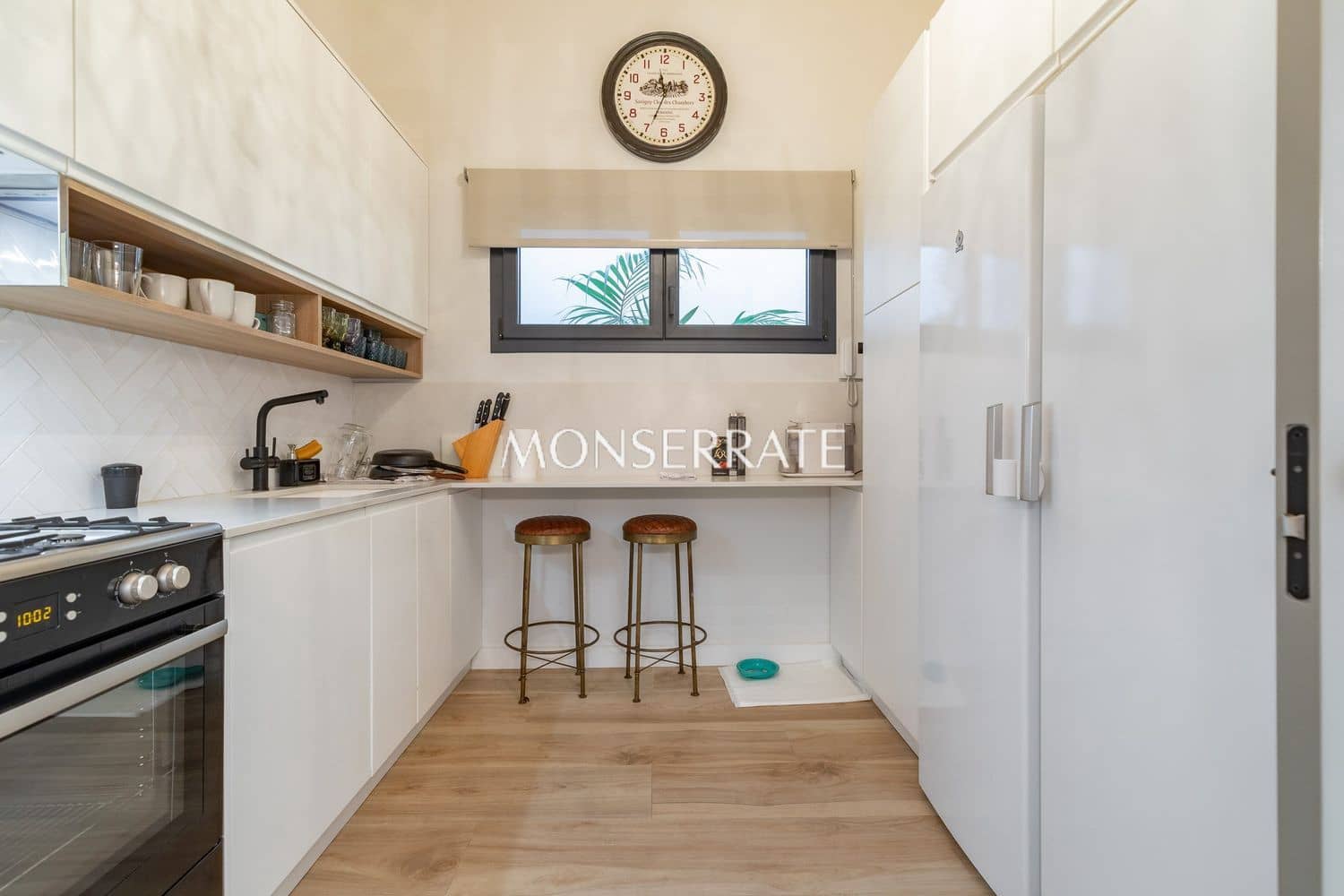 4 bedroom Townhouse for sale in Benifaio with pool garage - € 560,000 (Ref: 7309111)