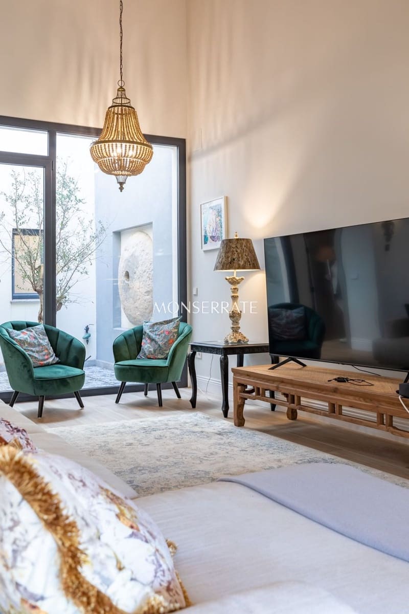 4 bedroom Townhouse for sale in Benifaio with pool garage - € 560,000 (Ref: 7309111)