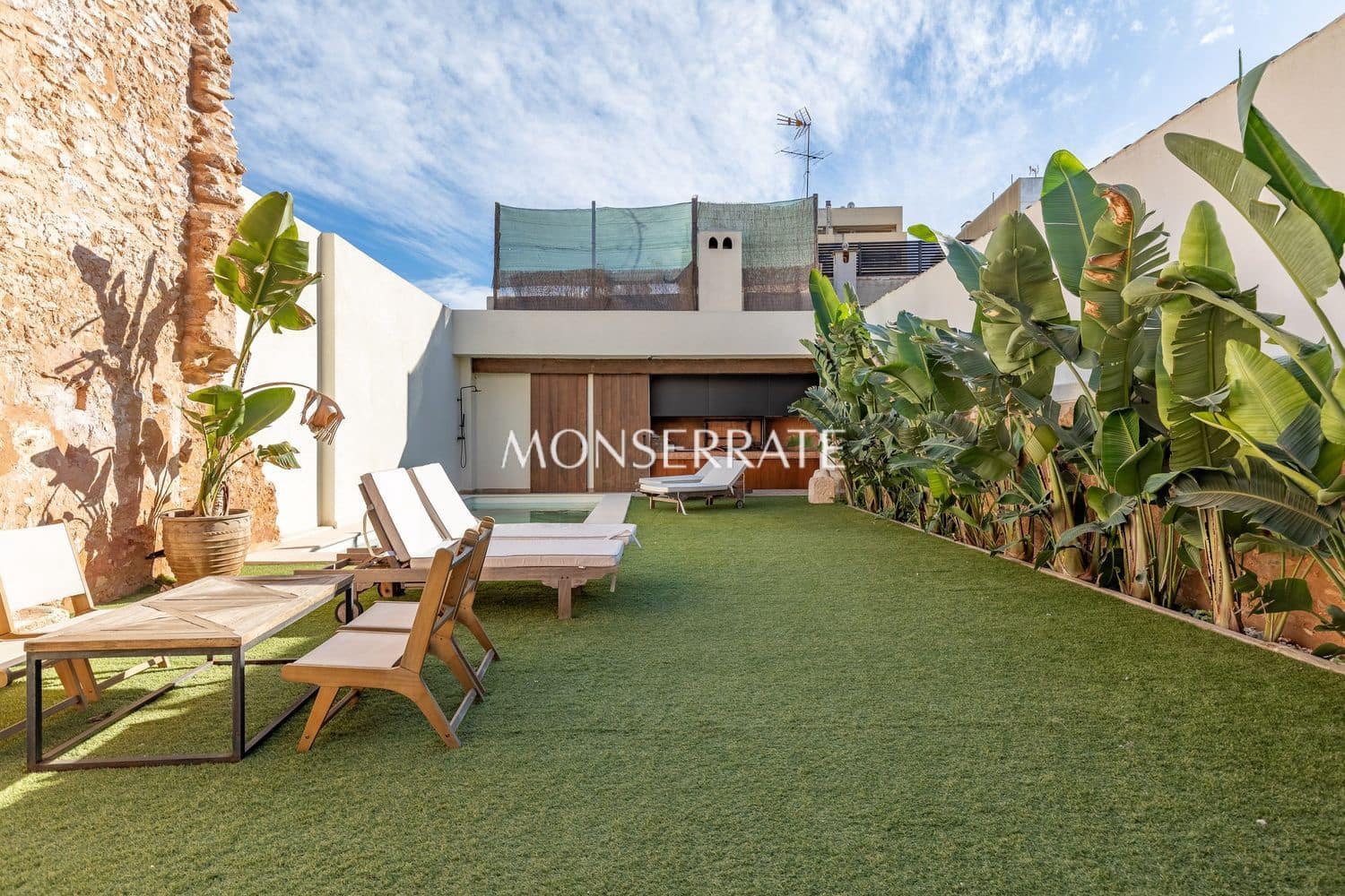 4 bedroom Townhouse for sale in Benifaio with pool garage - € 560,000 (Ref: 7309111)