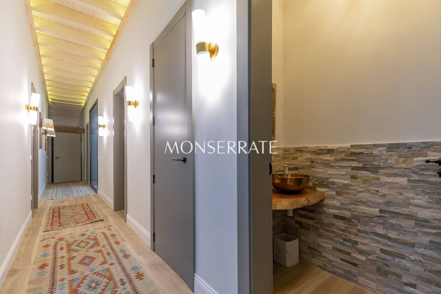 4 bedroom Townhouse for sale in Benifaio with pool garage - € 560,000 (Ref: 7309111)