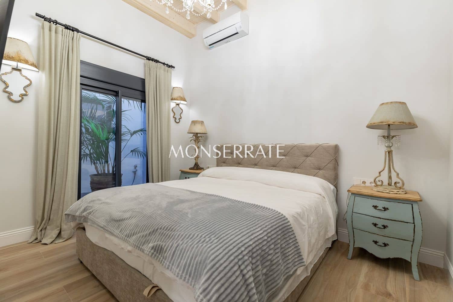 4 bedroom Townhouse for sale in Benifaio with pool garage - € 560,000 (Ref: 7309111)