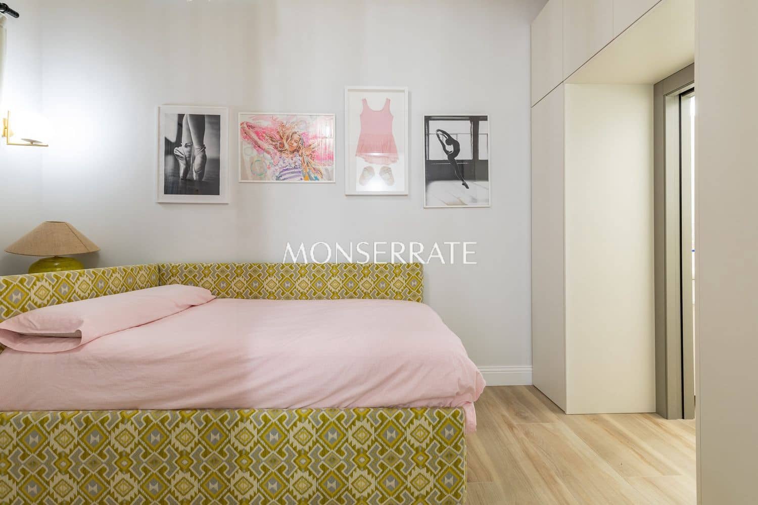 4 bedroom Townhouse for sale in Benifaio with pool garage - € 560,000 (Ref: 7309111)