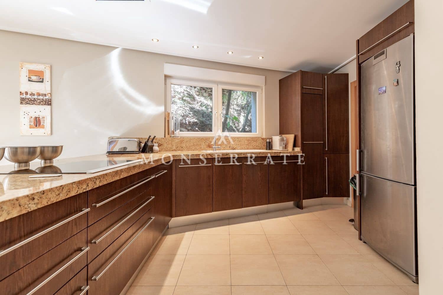 4 soveværelse Villa til salg i Gilet med swimmingpool garage - € 795.000 (Ref: 7554613)