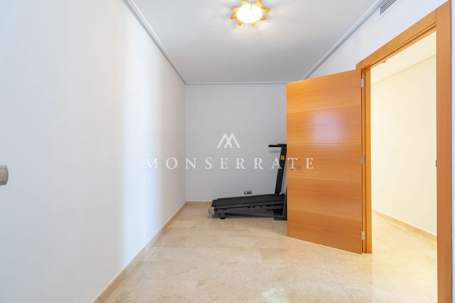 4 soveværelse Villa til salg i Gilet med swimmingpool garage - € 795.000 (Ref: 7554613)