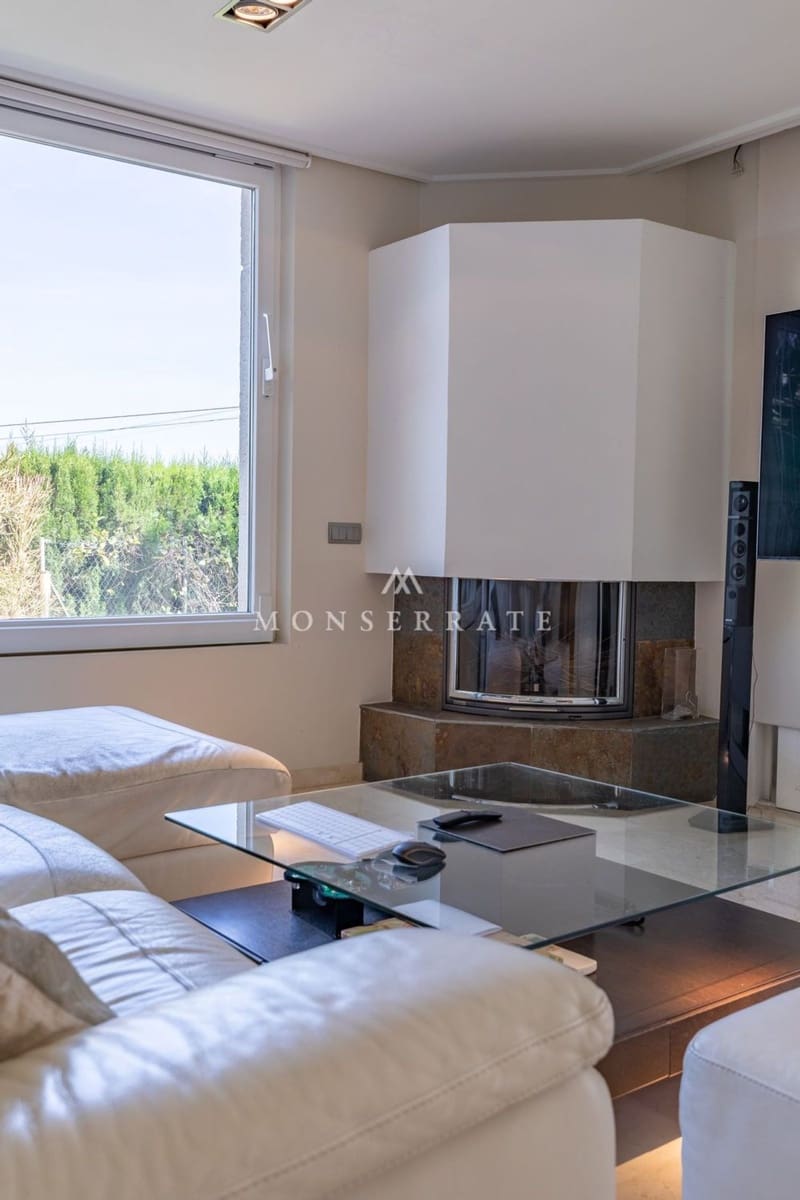 4 soveværelse Villa til salg i Gilet med swimmingpool garage - € 795.000 (Ref: 7554613)