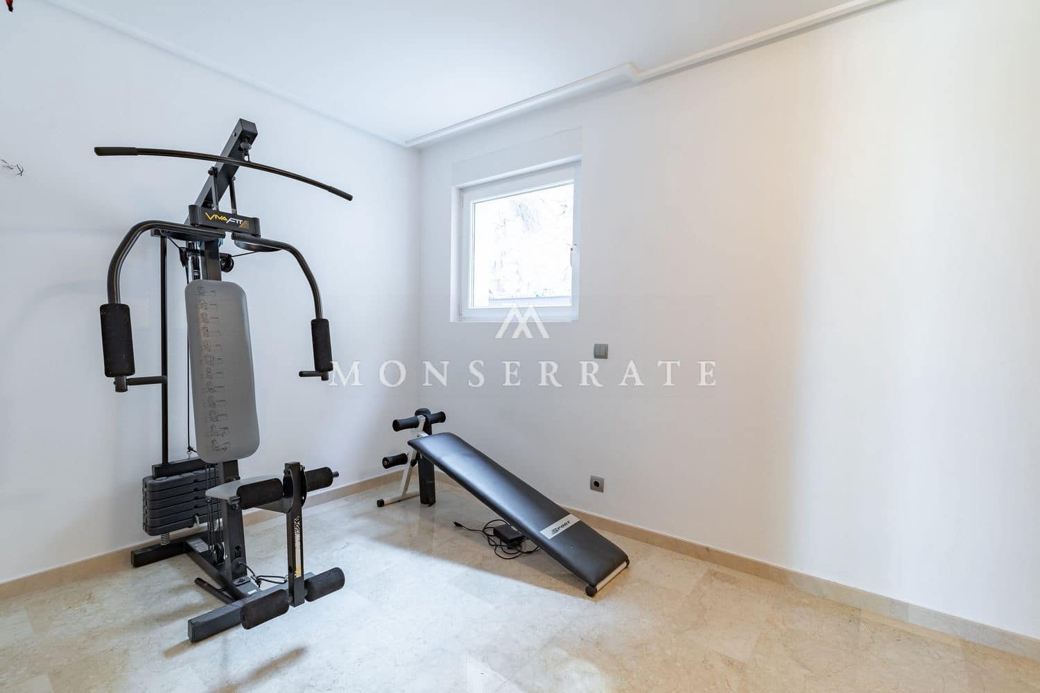 4 soveværelse Villa til salg i Gilet med swimmingpool garage - € 795.000 (Ref: 7554613)