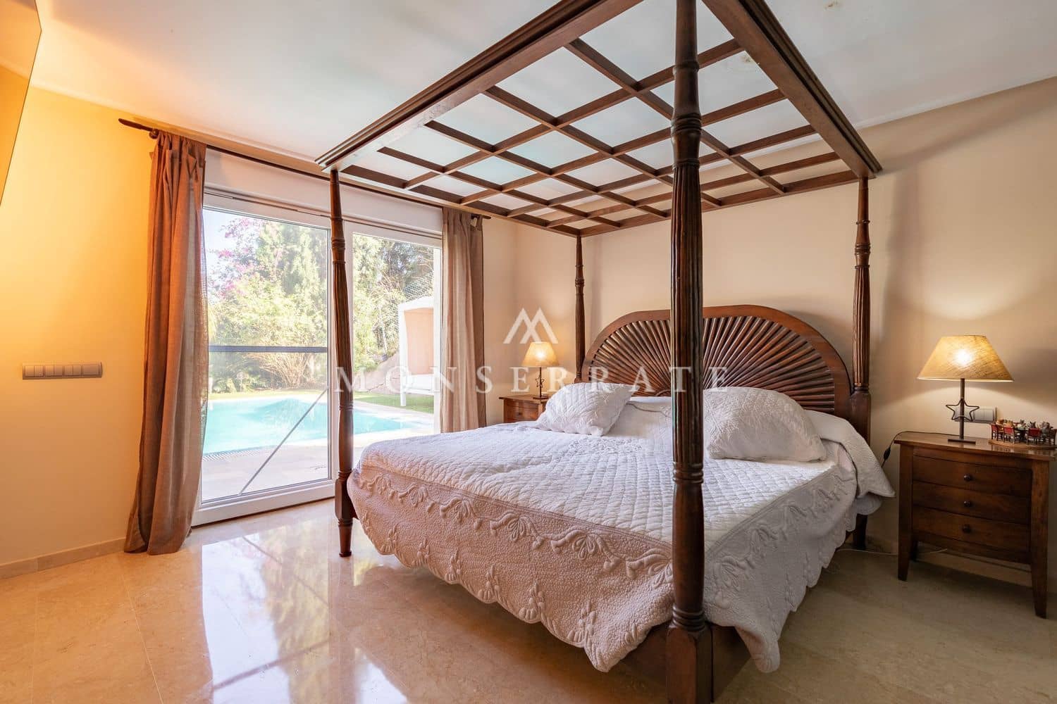 4 soveværelse Villa til salg i Gilet med swimmingpool garage - € 795.000 (Ref: 7554613)