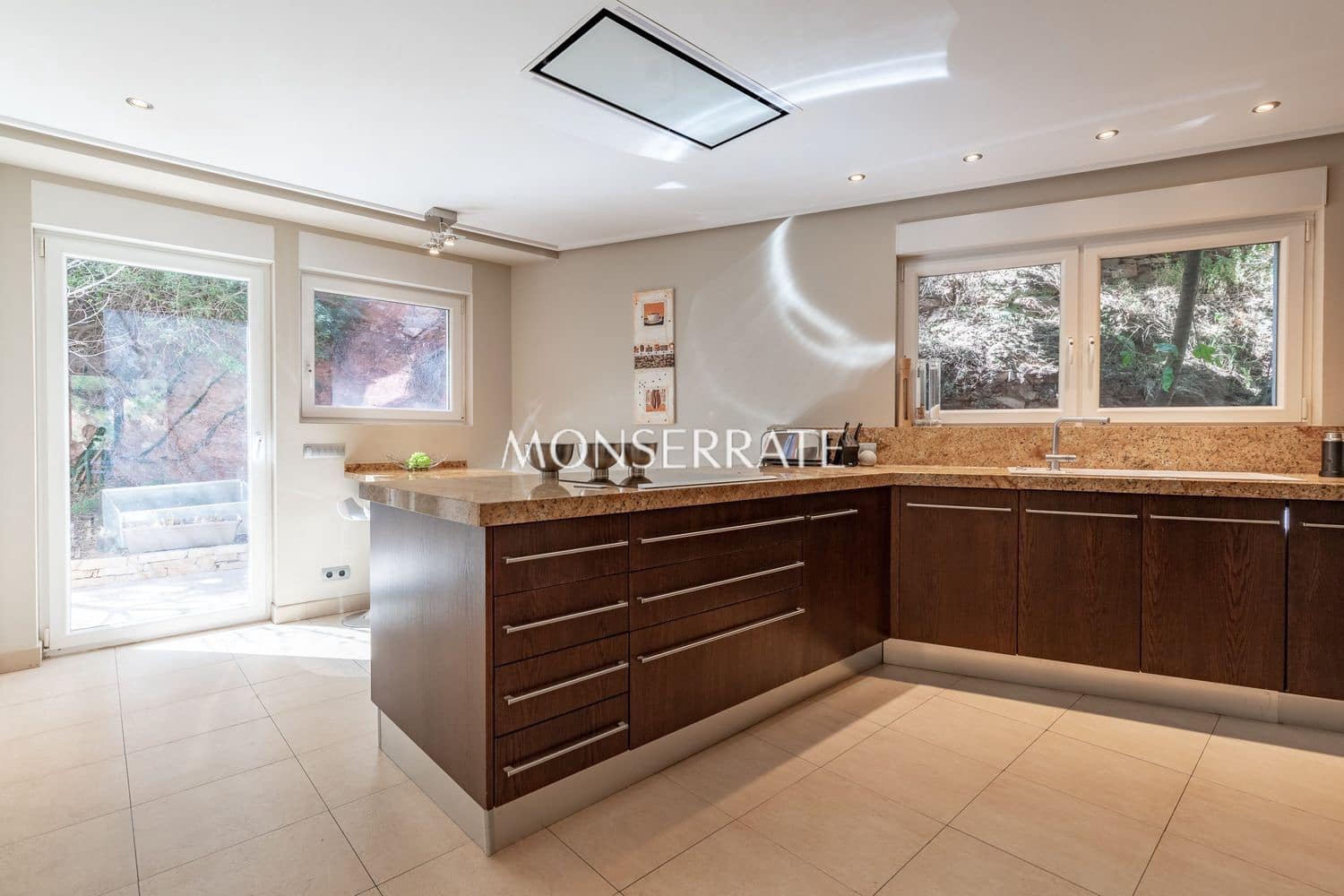 4 sovrum Villa till salu i Gilet med pool garage - 795 000 € (Ref: 7554613)