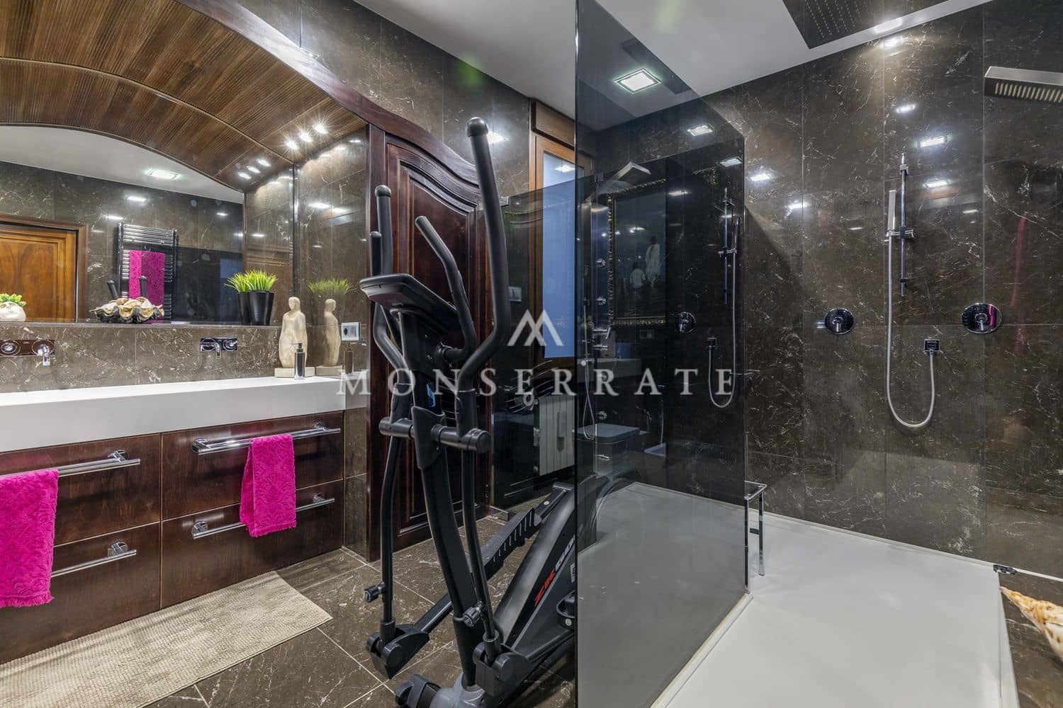 3 soveværelse Lejlighed til salg i Valencia by - € 1.300.000 (Ref: 8101466)