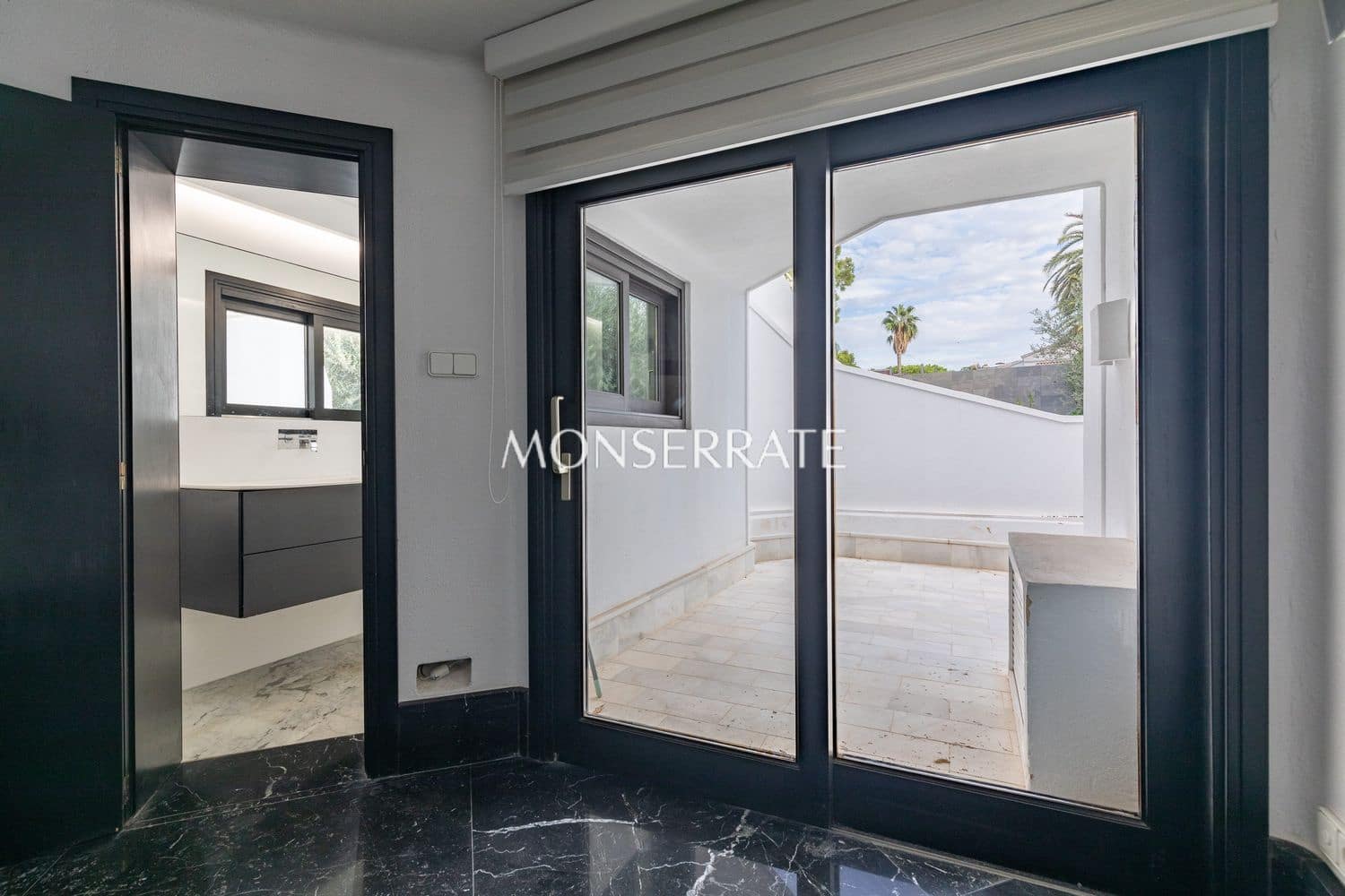 7 soverom Villa til salgs i Godella med garasje - € 1 870 000 (Ref: 8420774)