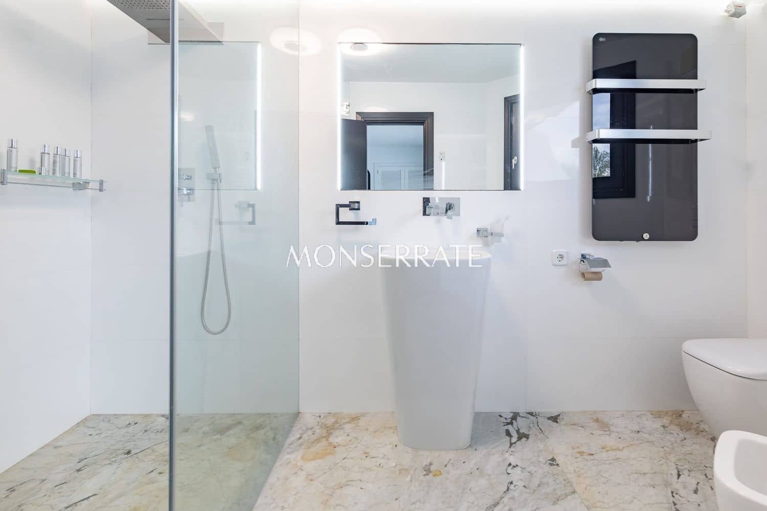 7 soverom Villa til salgs i Godella med garasje - € 1 870 000 (Ref: 8420774)