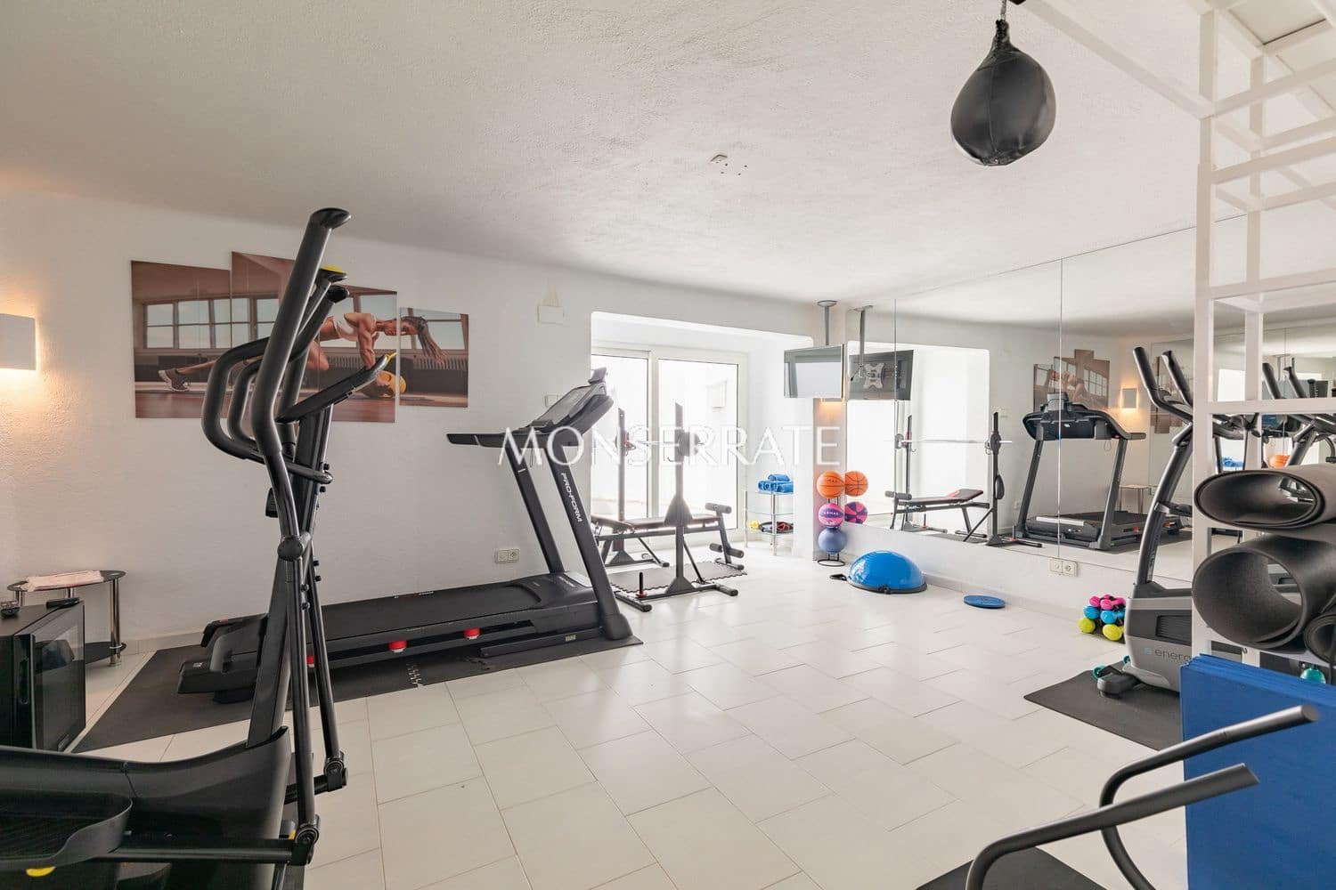 7 soverom Villa til salgs i Godella med garasje - € 1 870 000 (Ref: 8420774)