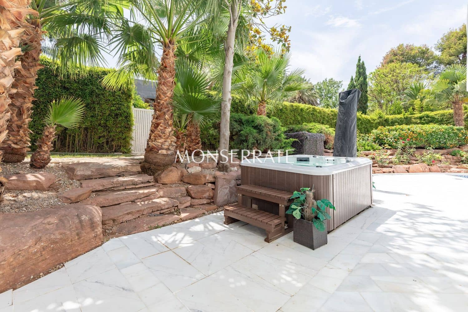 7 soverom Villa til salgs i Godella med garasje - € 1 870 000 (Ref: 8420774)