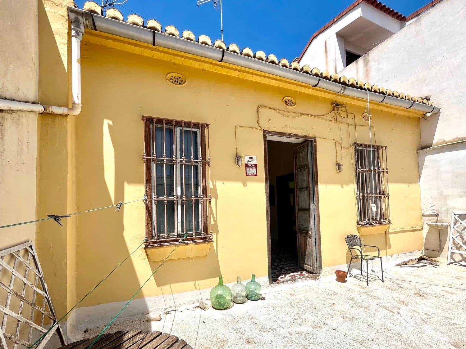 6 soveværelse Byhus til salg i Rocafort med garage - € 550.000 (Ref: 8438389)