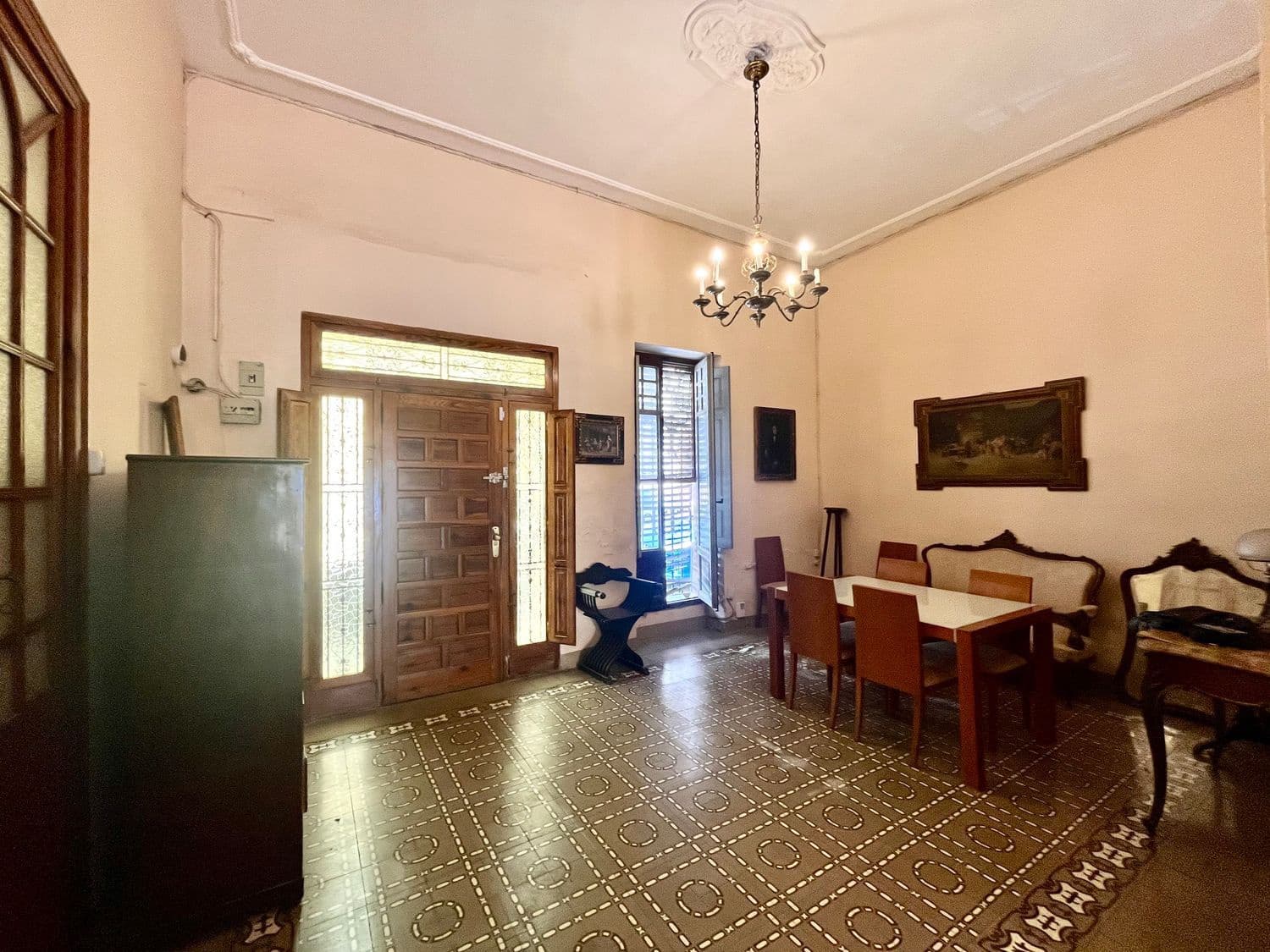 6 soveværelse Byhus til salg i Rocafort med garage - € 550.000 (Ref: 8438389)