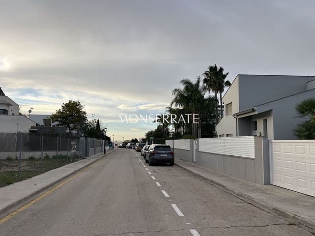 Ubebygd land til salgs i Godella - € 360 000 (Ref: 8769830)