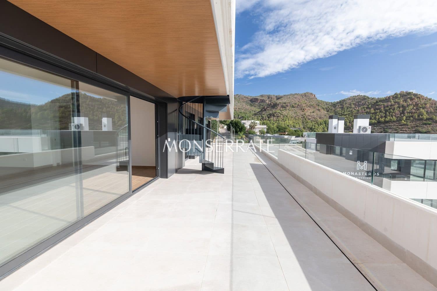 4 soveværelse Lejlighed til leje i Sagunto / Sagunt med garage - € 4.950 (Ref: 8781176)