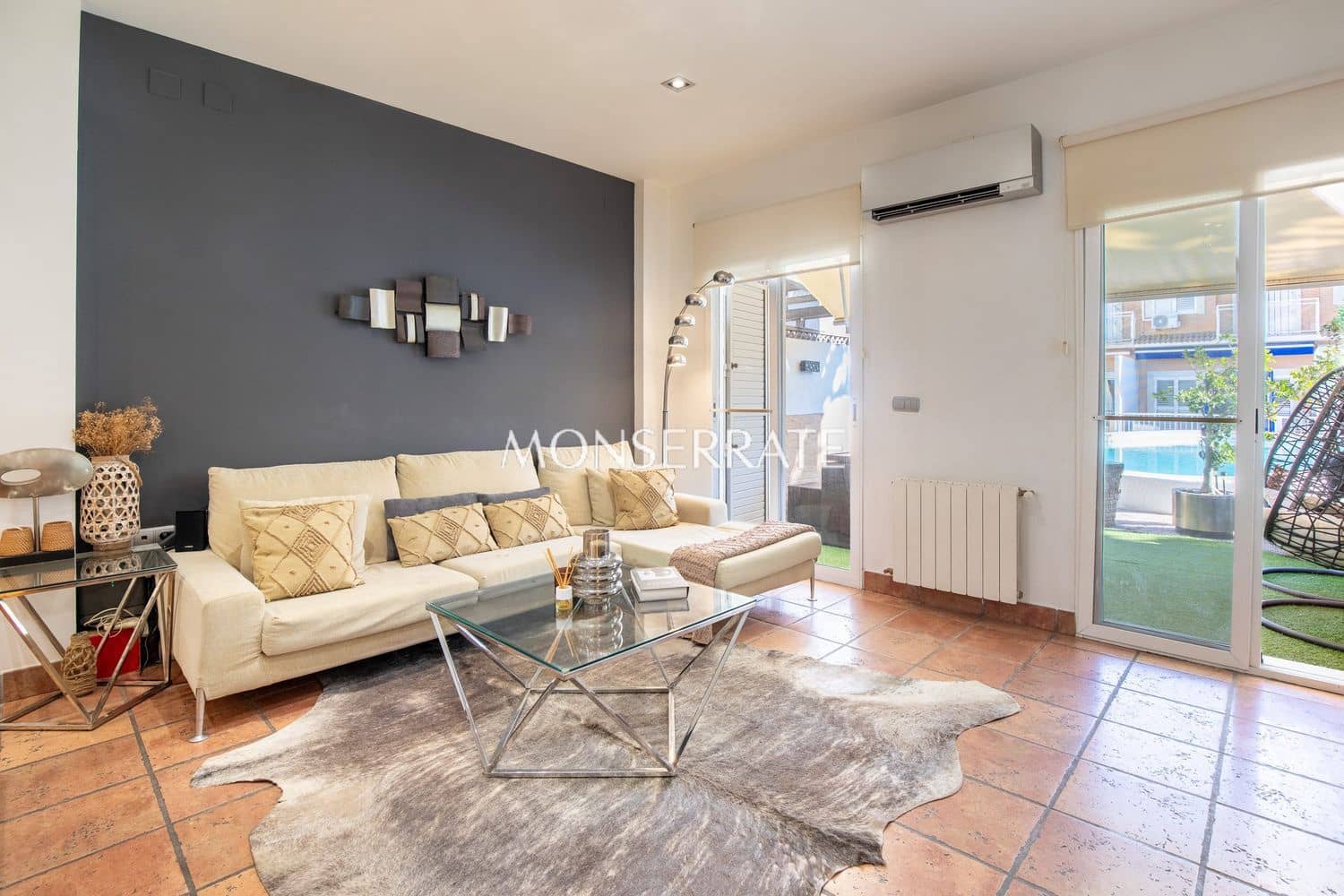 4 soveværelse Byhus til salg i Valencia by med swimmingpool garage - € 749.000 (Ref: 8851150)