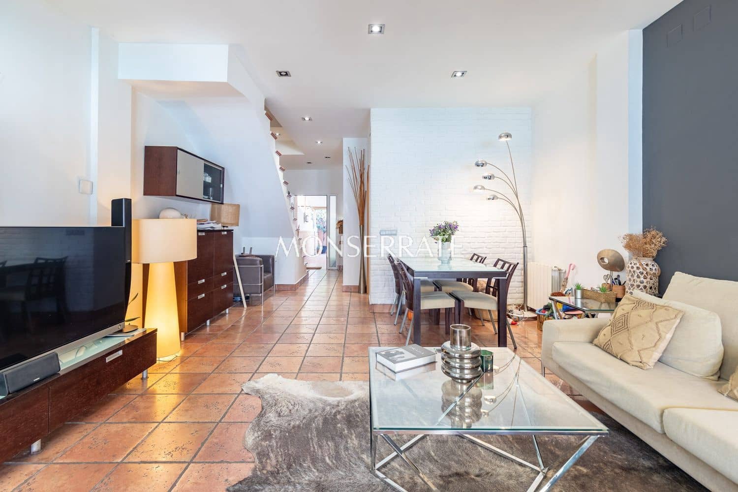 4 soveværelse Byhus til salg i Valencia by med swimmingpool garage - € 749.000 (Ref: 8851150)