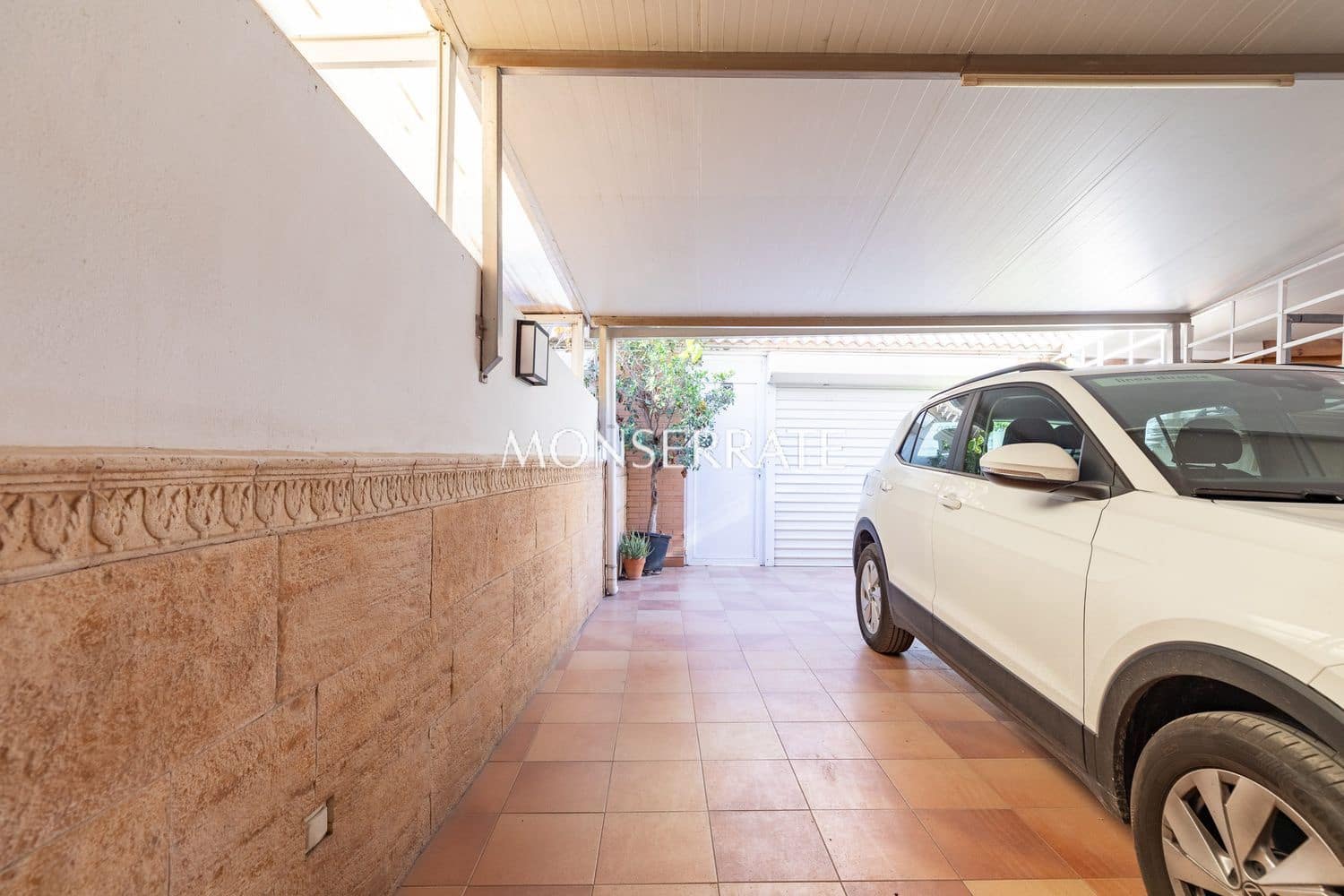 4 soveværelse Byhus til salg i Valencia by med swimmingpool garage - € 749.000 (Ref: 8851150)