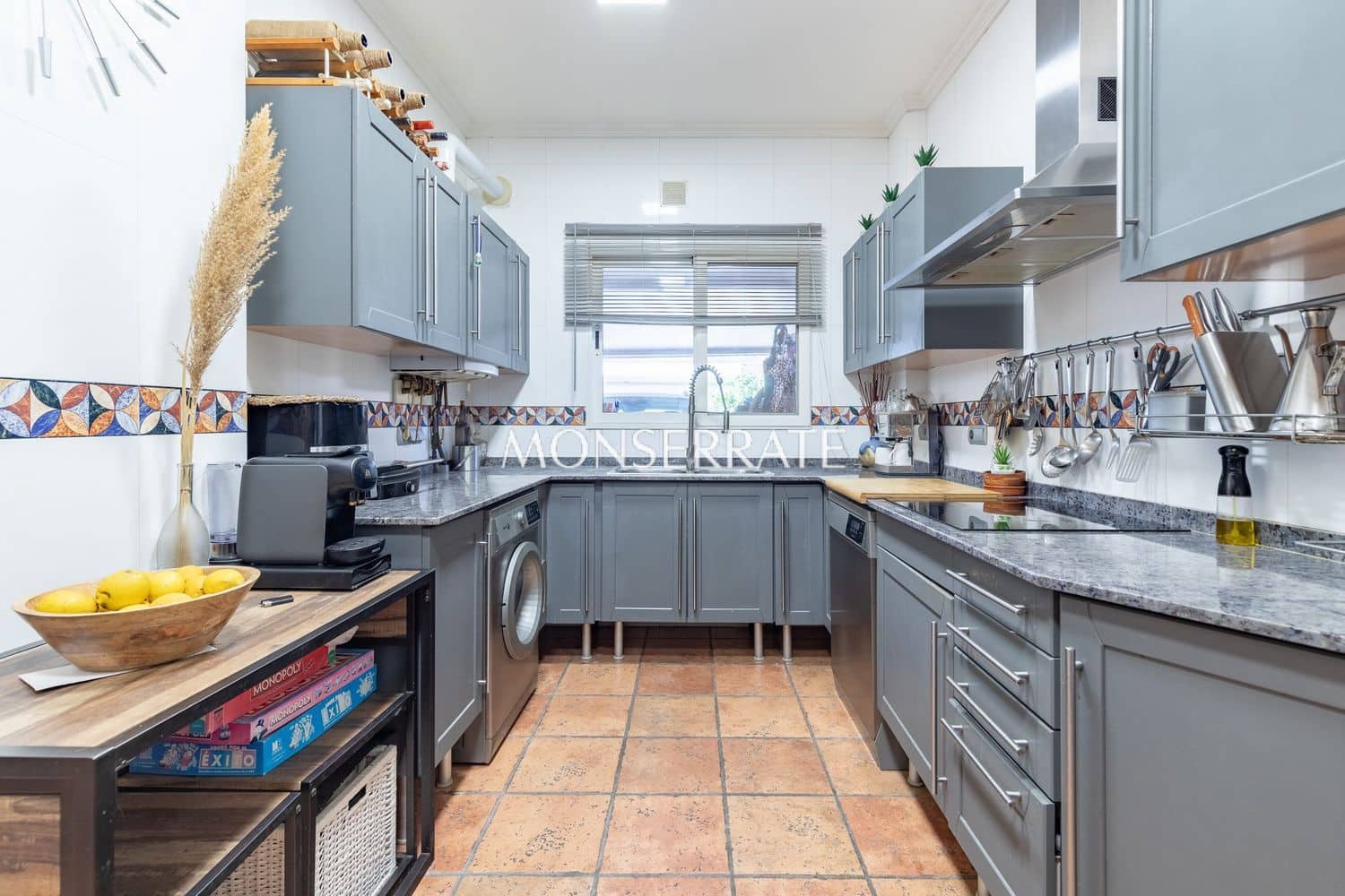 4 soveværelse Byhus til salg i Valencia by med swimmingpool garage - € 749.000 (Ref: 8851150)