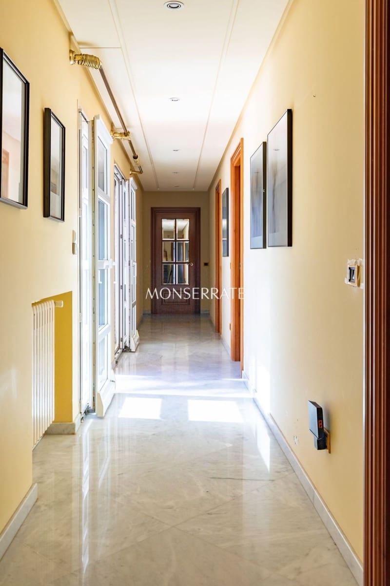 4 Zimmer Villa zu verkaufen in Godella mit Pool Garage - 1.200.000 € (Ref: 8887420)