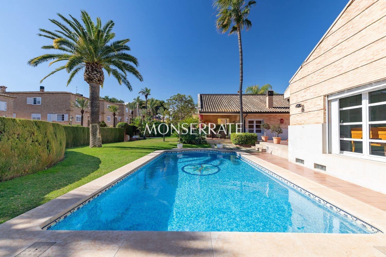 4 Zimmer Villa zu verkaufen in Godella mit Pool Garage - 1.200.000 € (Ref: 8887420)