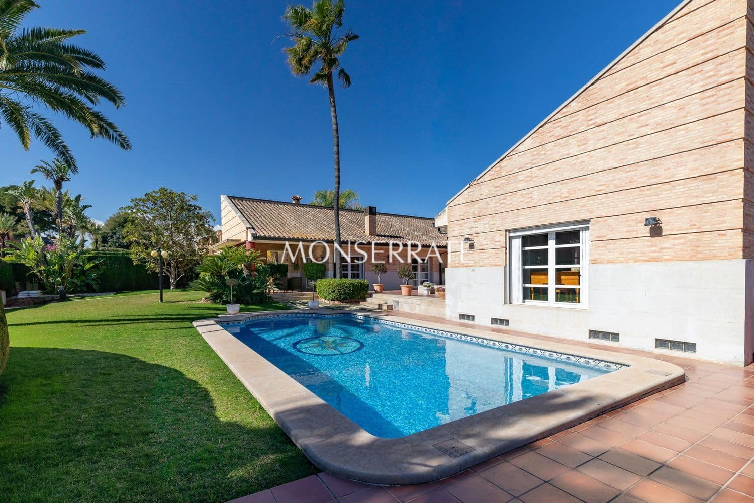 4 Zimmer Villa zu verkaufen in Godella mit Pool Garage - 1.200.000 € (Ref: 8887420)