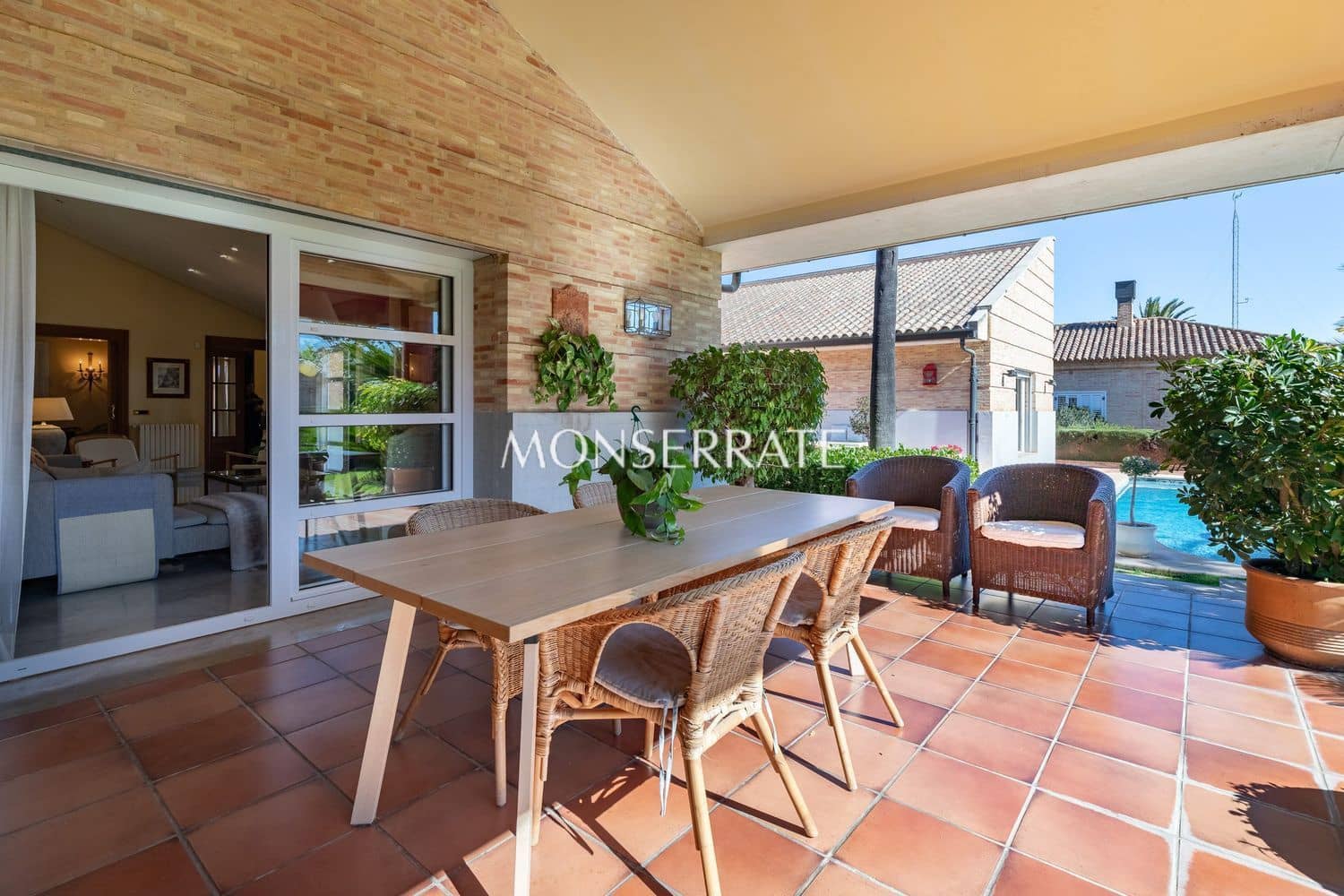 4 Zimmer Villa zu verkaufen in Godella mit Pool Garage - 1.200.000 € (Ref: 8887420)