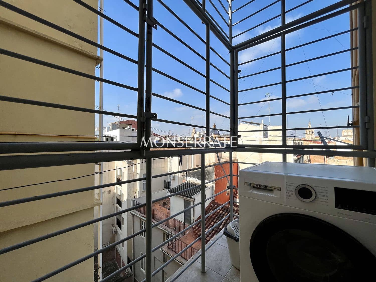 Appartement de 4 chambres à louer à Valence ville avec garage - 3 500 € (Ref: 8923469)